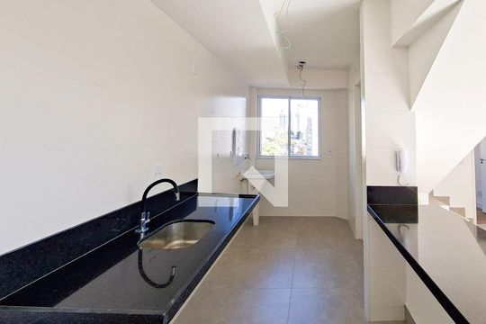 Cozinha de apartamento para alugar com 2 quartos, 108m² em Santa Efigênia, Belo Horizonte