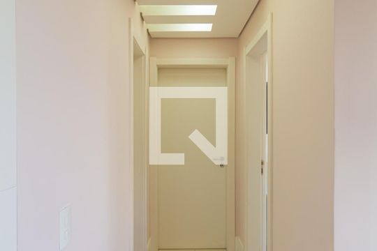 Corredor de apartamento à venda com 2 quartos, 78m² em Marechal Rondon, Canoas