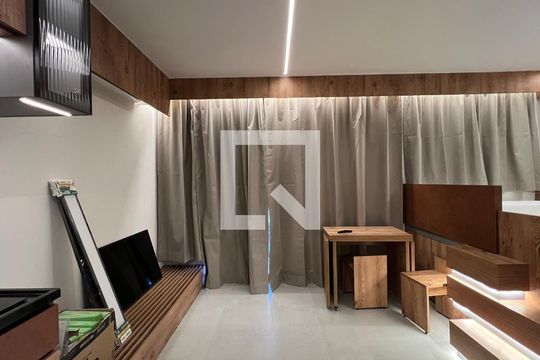 Sala de kitnet/studio para alugar com 1 quarto, 33m² em Pinheiros, São Paulo