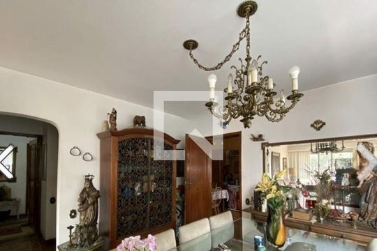 Apartamento para alugar com 4 quartos, 160m² em Moema, São Paulo