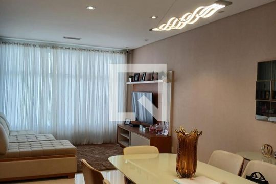 SALA de casa à venda com 3 quartos, 398m² em Vila Bertioga, São Paulo