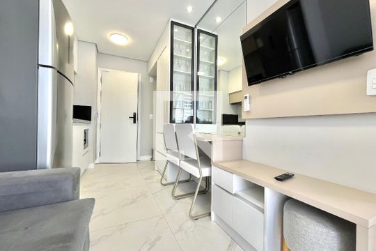 Sala de apartamento à venda com 1 quarto, 28m² em Mirandópolis, São Paulo