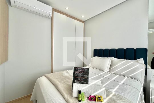 Quarto de apartamento à venda com 1 quarto, 28m² em Mirandópolis, São Paulo