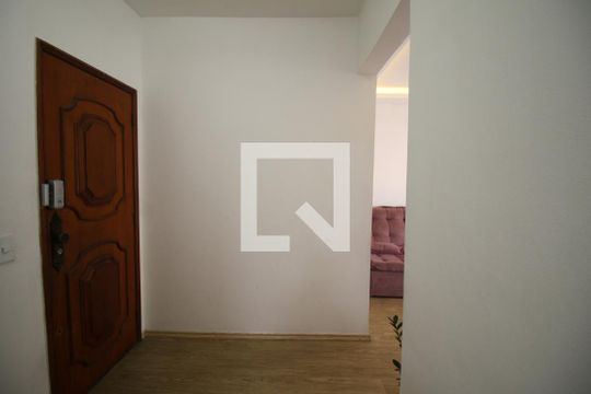 Sala 2 de apartamento para alugar com 2 quartos, 78m² em Ramos, Rio de Janeiro