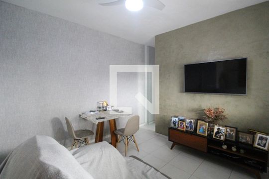 Sala de apartamento à venda com 2 quartos, 58m² em Freguesia (jacarepaguá), Rio de Janeiro