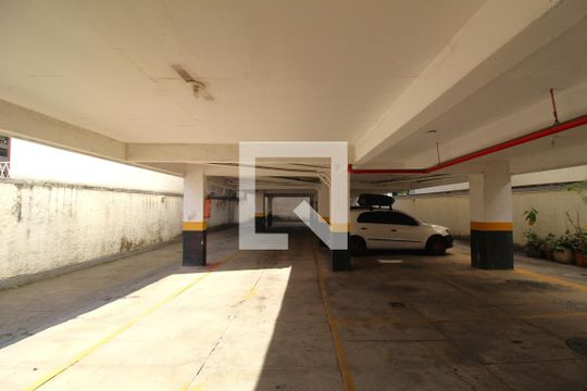 Estacionamento coberto  de apartamento à venda com 2 quartos, 58m² em Freguesia (jacarepaguá), Rio de Janeiro