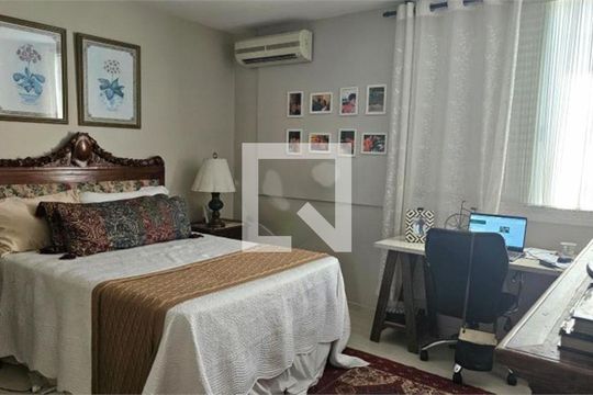 Casa à venda com 5 quartos, 500m² em Planalto Paulista, São Paulo