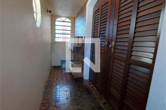 Casa à venda com 4 quartos, 140m² em Campo Belo, São Paulo