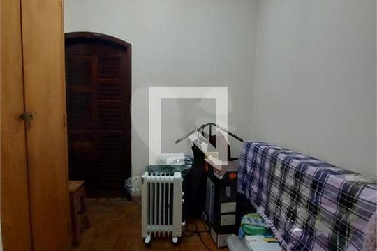 Casa à venda com 4 quartos, 140m² em Campo Belo, São Paulo