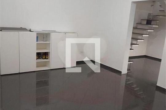 Casa à venda com 3 quartos, 172m² em Vila Palmares, São Caetano do Sul