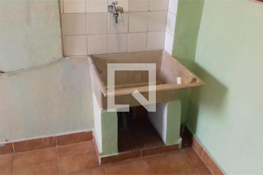 Casa à venda com 2 quartos, 381m² em Jardim Panorama (Zona Leste), São Paulo