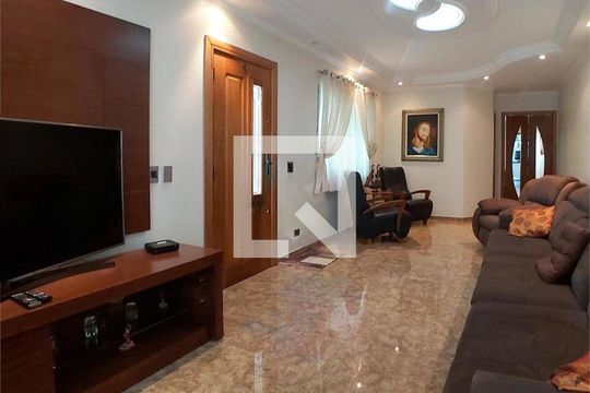 Casa à venda com 4 quartos, 420m² em Jardim Textil, São Paulo