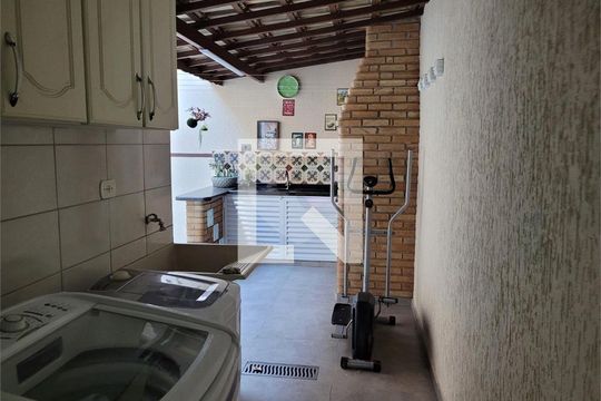 Casa à venda com 3 quartos, 170m² em Parque Oratório, Santo André