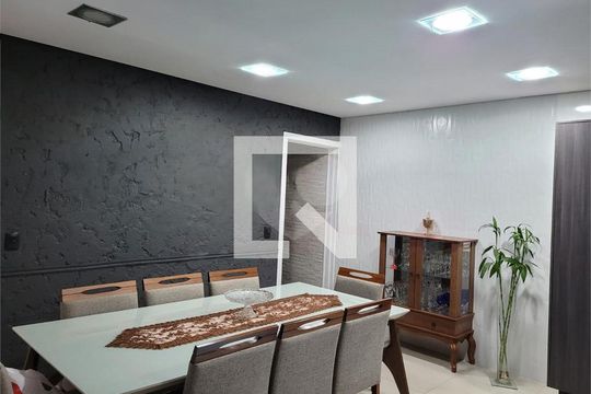 Casa à venda com 3 quartos, 170m² em Parque Oratório, Santo André