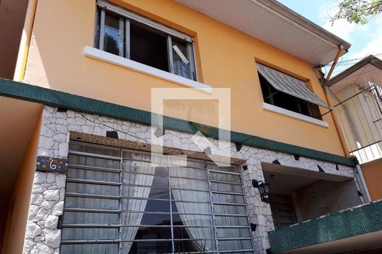 Casa à venda com 3 quartos, 217m² em Santo Amaro, São Paulo