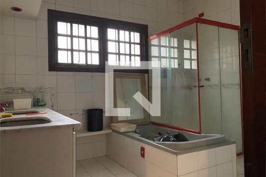 Casa à venda com 4 quartos, 450m² em Santo Amaro, São Paulo