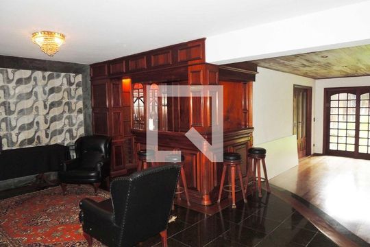 Casa à venda com 4 quartos, 450m² em Santo Amaro, São Paulo