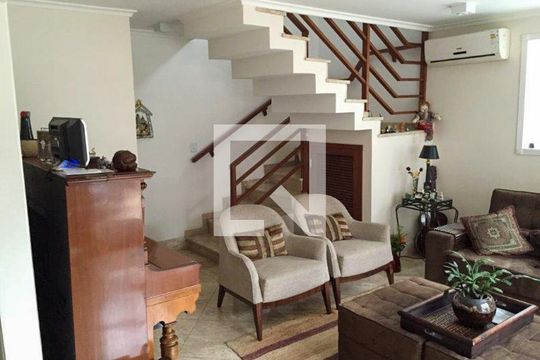 Sala de casa à venda com 3 quartos, 142m² em Cidade Monções, São Paulo