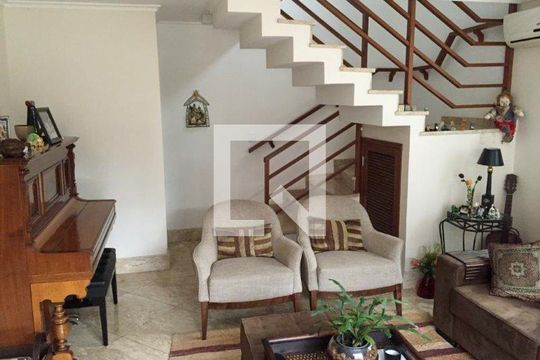 Sala de casa à venda com 3 quartos, 142m² em Cidade Monções, São Paulo