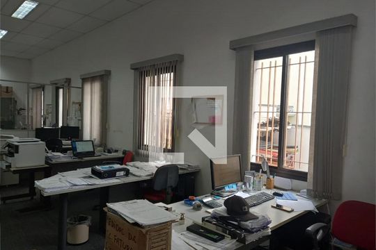 Casa à venda com 1 quarto, 243m² em Chácara Santo Antônio (Zona Sul), São Paulo