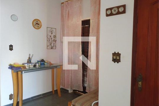 Casa à venda com 3 quartos, 180m² em Chora Menino, São Paulo