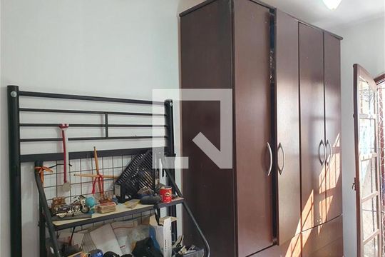 Casa à venda com 3 quartos, 180m² em Chora Menino, São Paulo