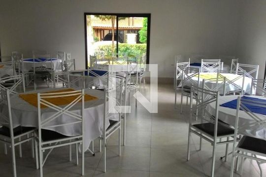Casa à venda com 3 quartos, 108m² em Vila Pirajussara, São Paulo
