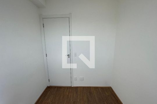 Quarto 2 de apartamento para alugar com 2 quartos, 34m² em Jardim Celeste, São Paulo
