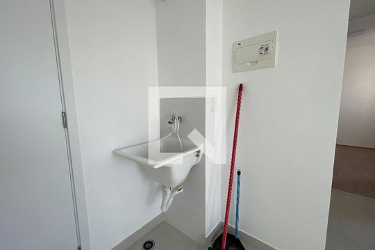 Área de Serviço de apartamento para alugar com 2 quartos, 34m² em Jardim Celeste, São Paulo