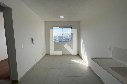 Apartamento para alugar com 2 quartos, 34m² em Jardim Celeste, São Paulo