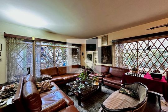 Sala de casa à venda com 6 quartos, 1000m² em Vila Cordeiro, São Paulo