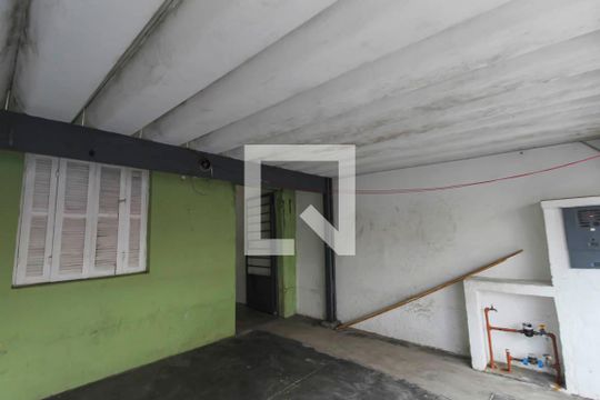 Garagem de casa para alugar com 2 quartos, 150m² em Chácara Mafalda, São Paulo