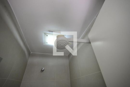 Banheiro de Serviço de apartamento para alugar com 3 quartos, 106m² em Jardim Vila Mariana, São Paulo