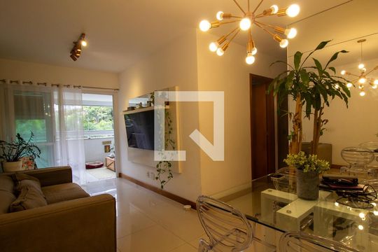 Sala de apartamento para alugar com 3 quartos, 80m² em Recreio dos Bandeirantes, Rio de Janeiro