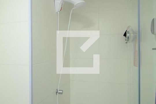 Banheiro de apartamento para alugar com 2 quartos, 32m² em Cambuci, São Paulo