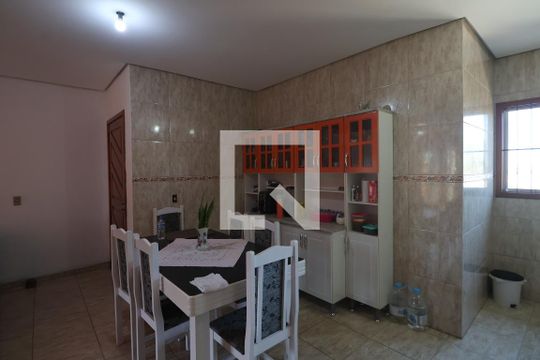 Cozinha 1 de casa à venda com 3 quartos, 248m² em Mathias Velho, Canoas