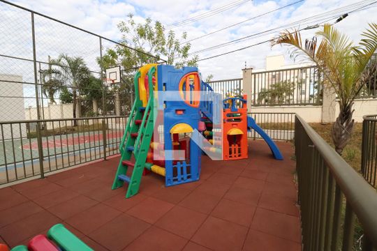 Área comum - Playground de apartamento para alugar com 2 quartos, 45m² em Gávea, Uberlândia