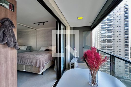 Sacada da Sala de apartamento para alugar com 1 quarto, 36m² em Campo Belo, São Paulo