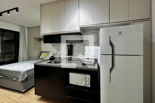 Cozinha de kitnet/studio à venda com 1 quarto, 25m² em Brooklin, São Paulo