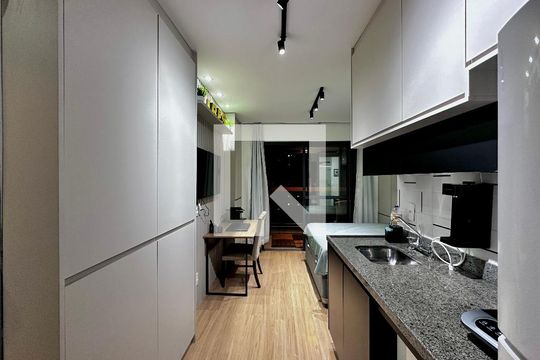 Cozinha de kitnet/studio à venda com 1 quarto, 25m² em Brooklin, São Paulo