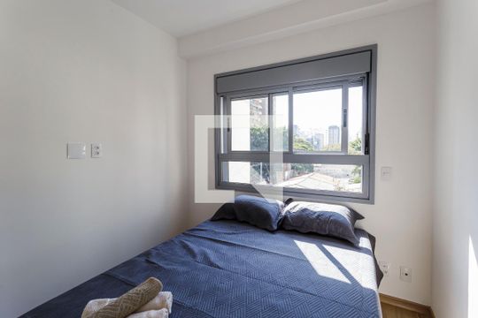 Quarto de kitnet/studio para alugar com 1 quarto, 40m² em Indianópolis, São Paulo