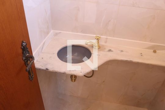 Lavabo de apartamento para alugar com 3 quartos, 153m² em Santa Paula, São Caetano do Sul