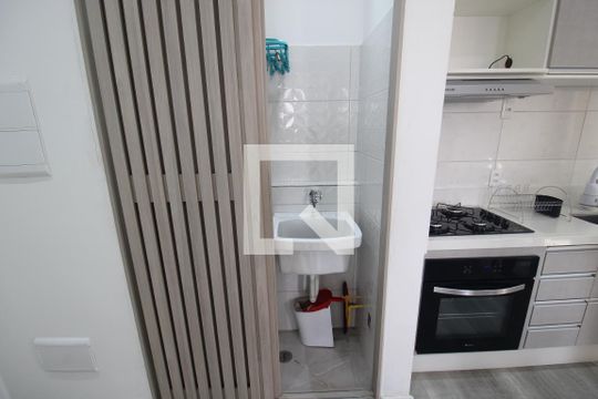 Sala/Cozinha de apartamento para alugar com 2 quartos, 52m² em Parada Inglesa, São Paulo