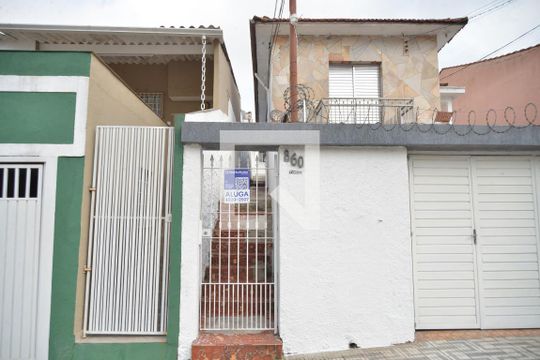 Fachada de casa para alugar com 1 quarto, 70m² em Vila Marina, Santo André