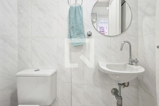 Área de Serviço de apartamento para alugar com 4 quartos, 134m² em Vila Luis Antonio, Guarujá