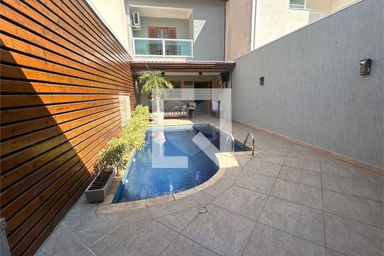 Casa à venda com 3 quartos, 192m² em Jardim Santo Antônio, Santo André