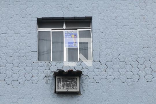 placa  de casa para alugar com 2 quartos, 95m² em Centro, Nova Iguaçu