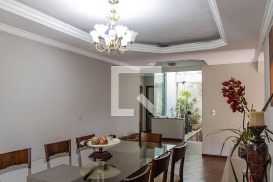 Copa de casa à venda com 4 quartos, 320m² em Nova Esperança, Belo Horizonte