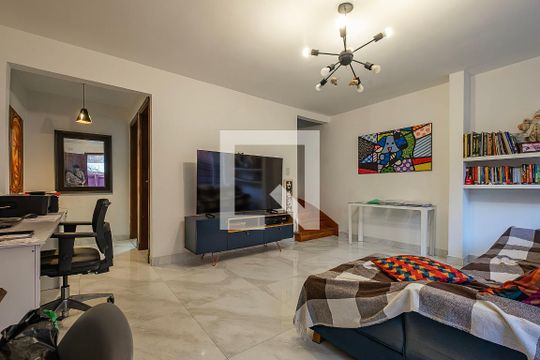 Sala de casa à venda com 2 quartos, 129m² em Pinheiros, São Paulo