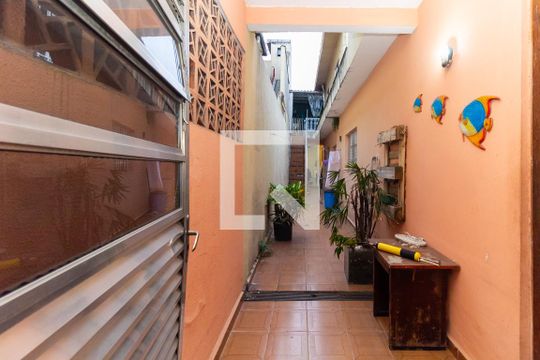 Corredor Externo de casa à venda com 3 quartos, 70m² em Parque Tomas Saraiva, São Paulo